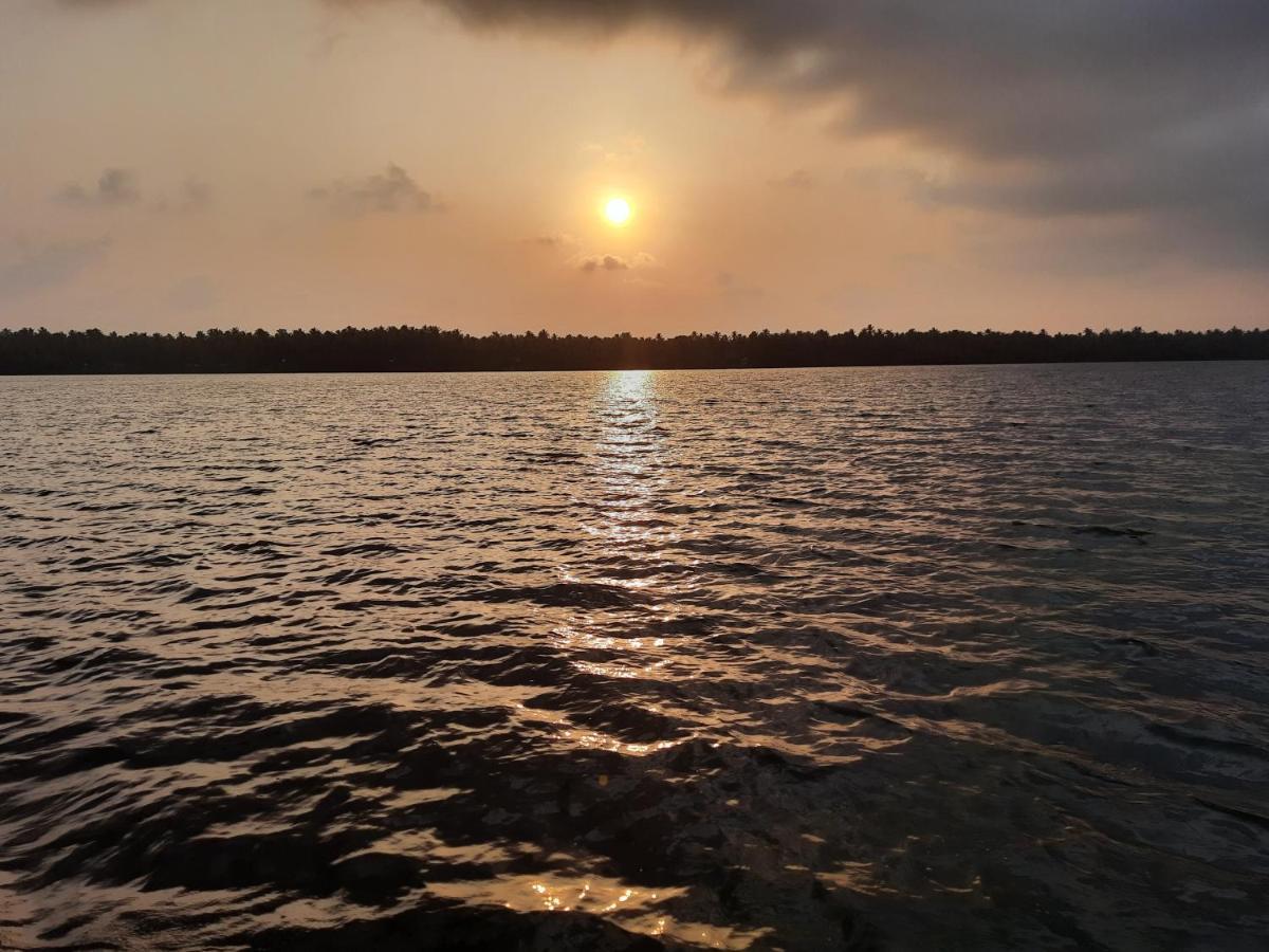 The Camp Club Beach Villa Payyannur المظهر الخارجي الصورة